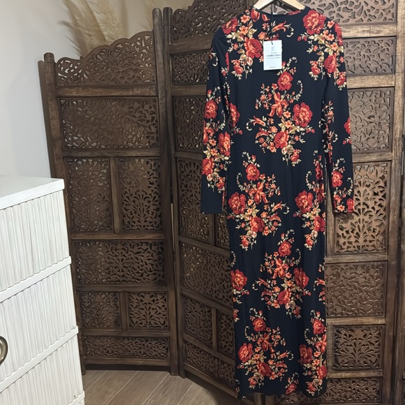 NEW NWT Reformation Tommie Floral Dress (sold out online) - Picture 3 of 3